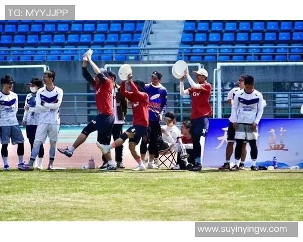 杭州飞盘队在全国飞盘配合排行榜中荣获第六名展现出强劲实力与团队合作精神