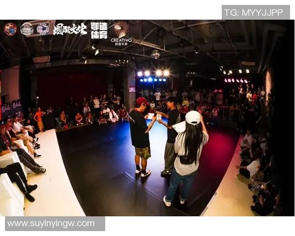 南京街舞队的进攻策略与风格解析引领街舞热潮的背后故事